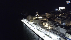 Nábřeží a město