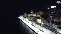 Nábřeží a město