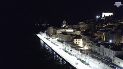 Nábřeží a město