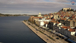 Nábřeží a město