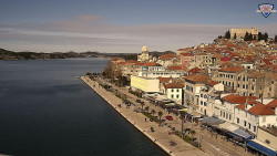 Nábřeží a město