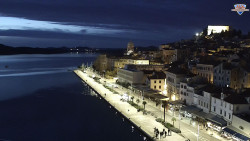 Nábřeží a město