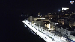 Nábřeží a město