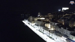 Nábřeží a město