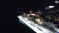 Nábřeží a město