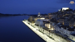 Nábřeží a město