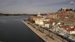 Nábřeží a město