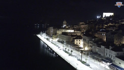 Nábřeží a město