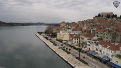 Nábřeží a město