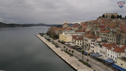 Nábřeží a město