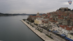 Nábřeží a město