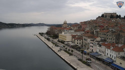 Nábřeží a město