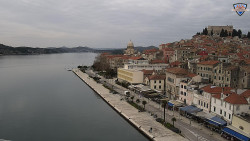 Nábřeží a město