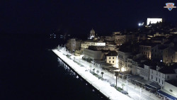 Nábřeží a město