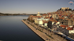 Nábřeží a město