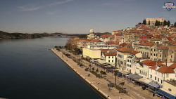 Nábřeží a město