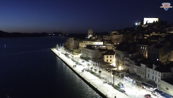 Nábřeží a město