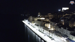 Nábřeží a město