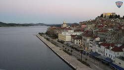 Nábřeží a město