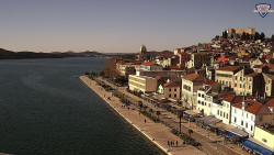 Nábřeží a město