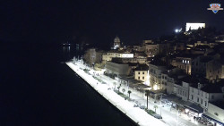 Nábřeží a město