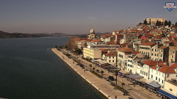 Nábřeží a město