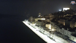 Nábřeží a město