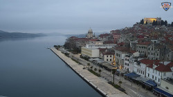 Nábřeží a město