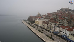 Nábřeží a město