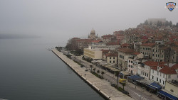 Nábřeží a město