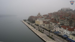 Nábřeží a město