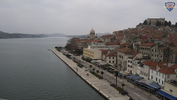 Nábřeží a město