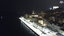 Nábřeží a město