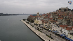 Nábřeží a město