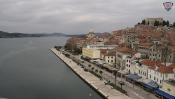 Nábřeží a město