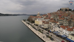 Nábřeží a město