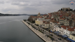 Nábřeží a město