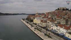 Nábřeží a město