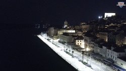 Nábřeží a město