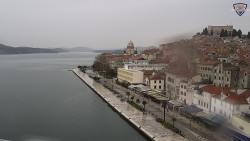 Nábřeží a město