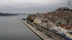 Nábřeží a město