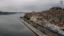 Nábřeží a město