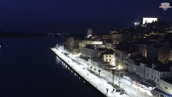 Nábřeží a město