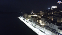 Nábřeží a město