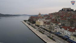 Nábřeží a město