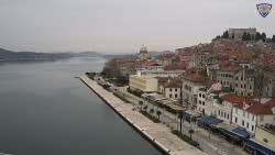 Nábřeží a město