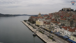 Nábřeží a město