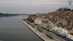 Nábřeží a město