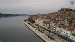 Nábřeží a město