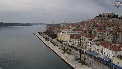 Nábřeží a město